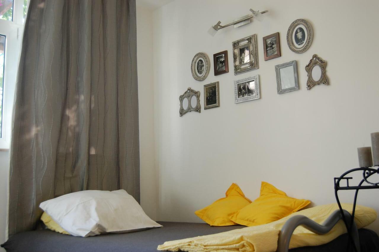 Studio Apartment For 2 Adults And 1 Child Макарска Экстерьер фото