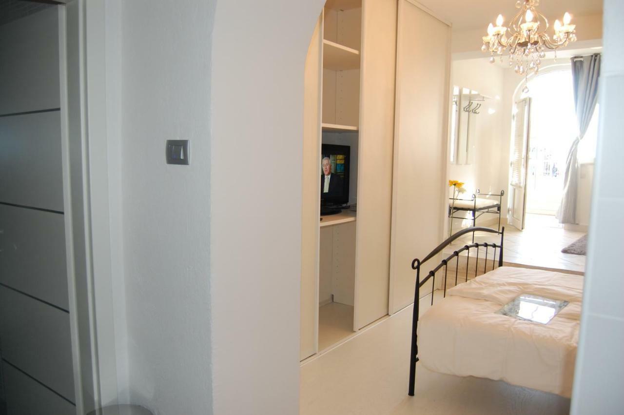 Studio Apartment For 2 Adults And 1 Child Макарска Экстерьер фото