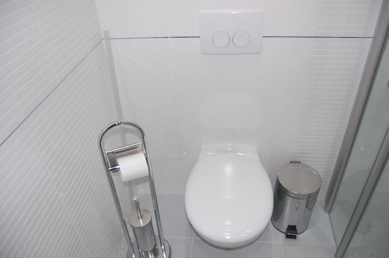 Studio Apartment For 2 Adults And 1 Child Макарска Экстерьер фото