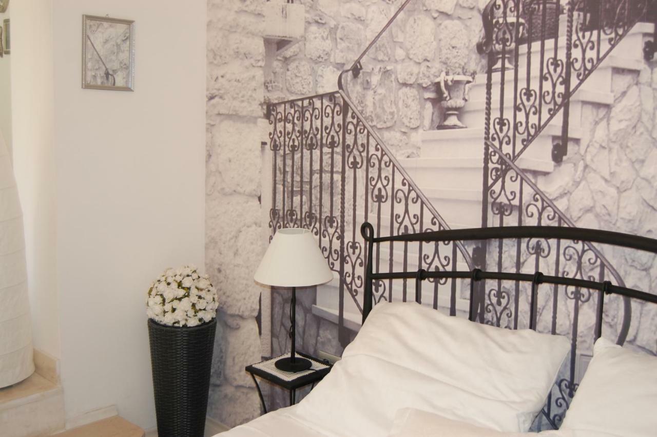 Studio Apartment For 2 Adults And 1 Child Макарска Экстерьер фото